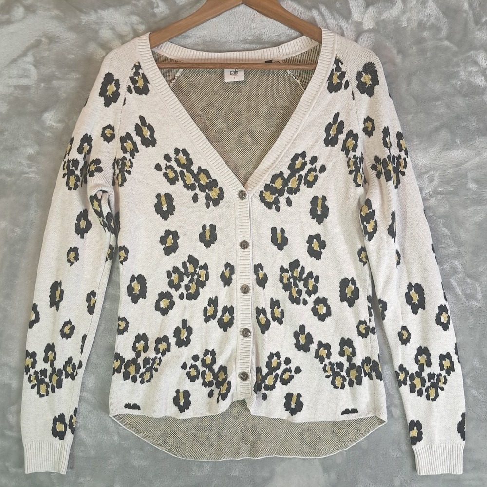 Cabi Kiki Leopard Print Cardigan Sweater Womens Size Small Animal Print Soft